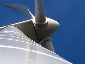 Wind turbine couplings
